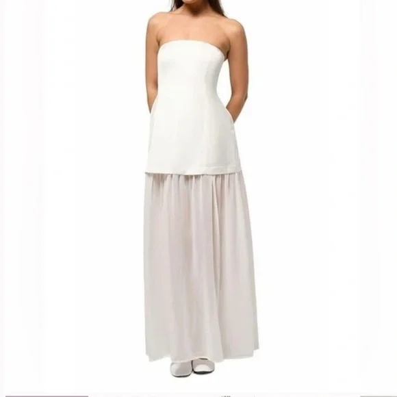 weworewhat corset sheer maxi dress WeWoreWhat - Deep V Corset Maxi Dress